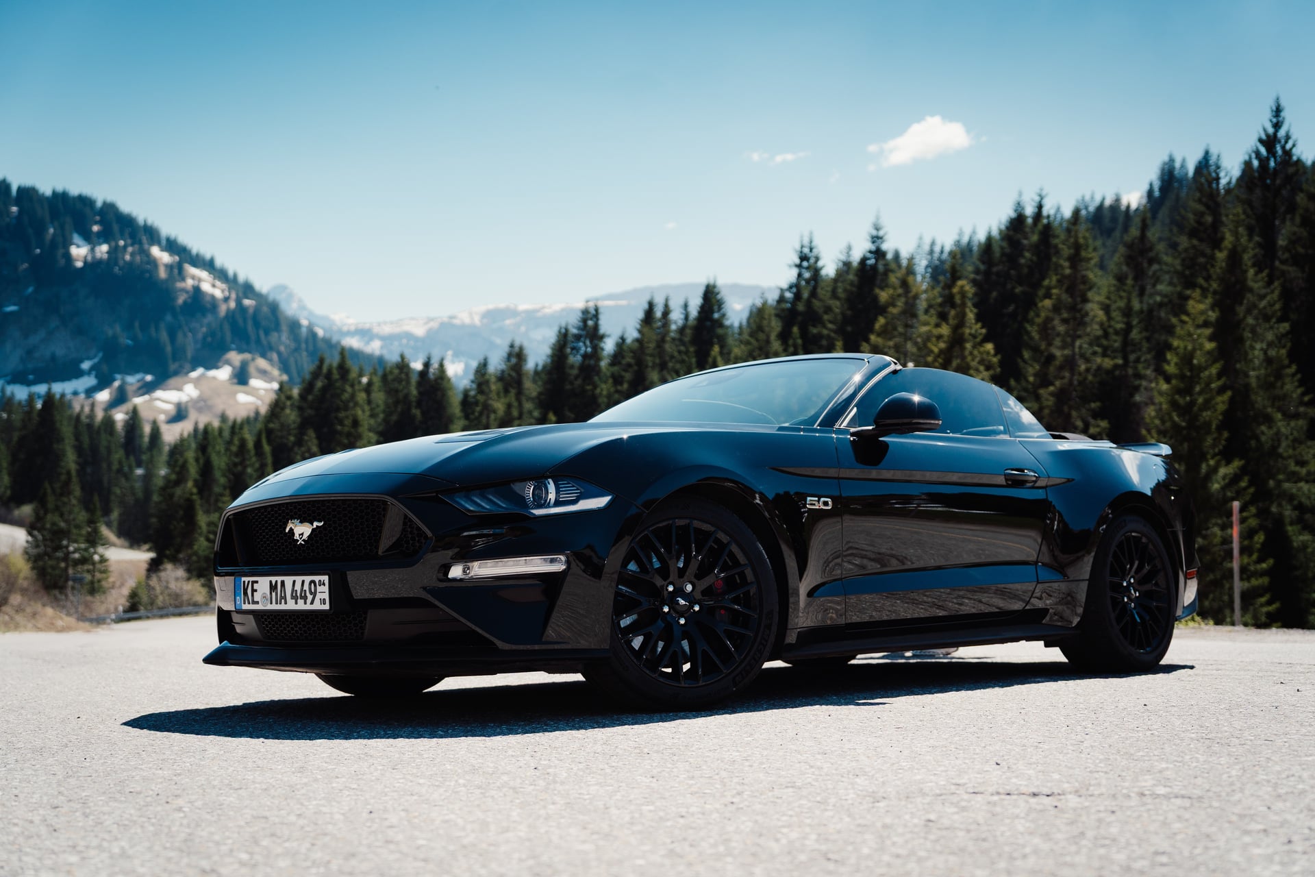 Ford Mustang GT Frontansicht im Allgäu